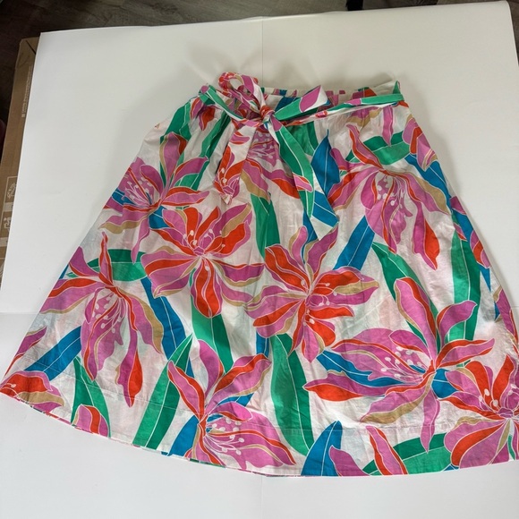 Lane Bryant White Floral MIDI Elastic Skirt Pockets Women’s 18/20 NWOT - Picture 9 of 9